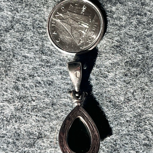 Green Amber pendant - Picture 3 of 3